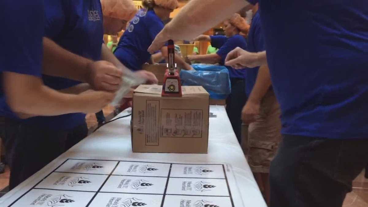 Rice flies at meal packaging competition