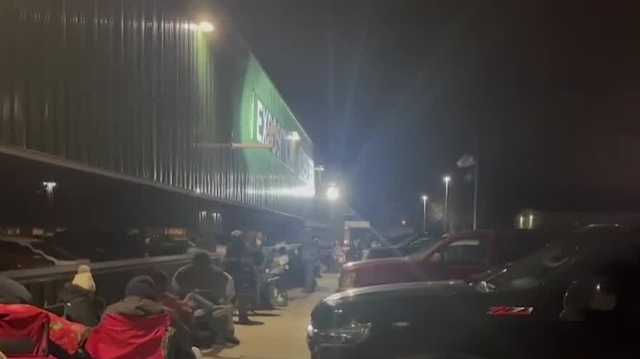 Nebraska volleyball fans camp out for tickets to spring match - Vimarsana News