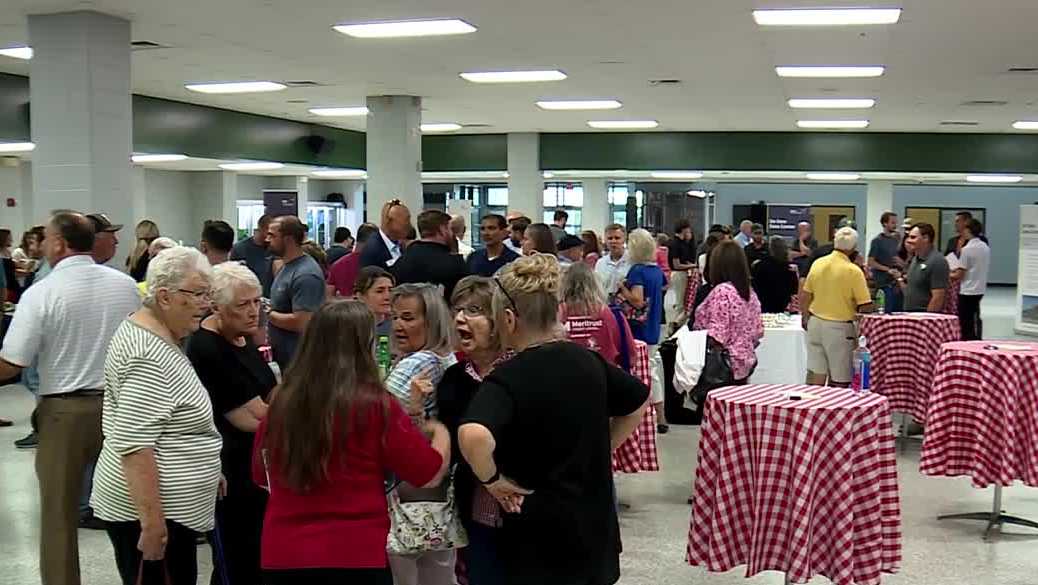Residents, former council member raise concerns at De Soto data center information session