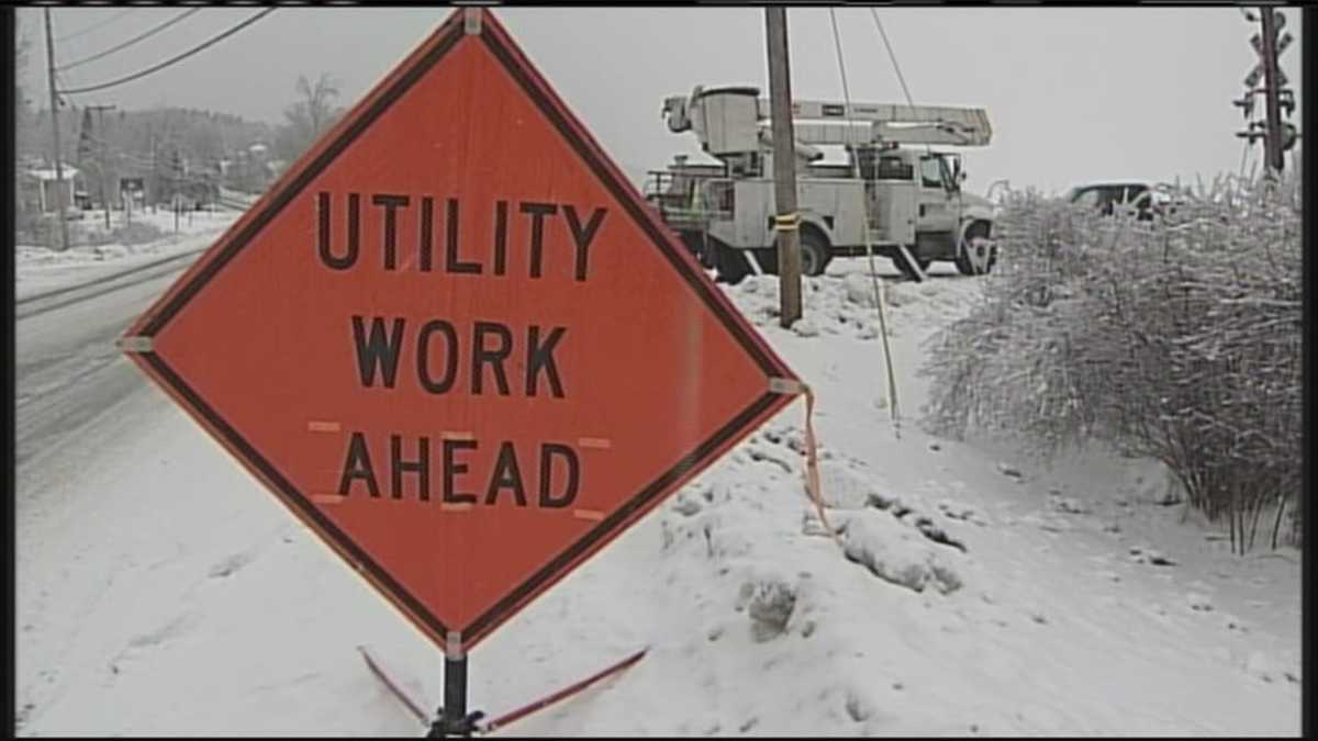 Maine power outages decline despite snow