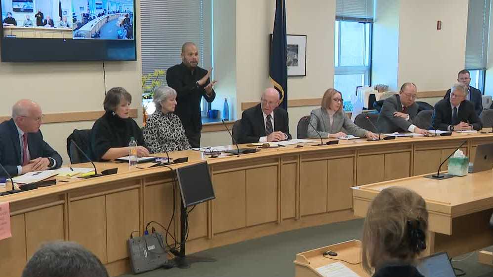 Commission to investigate mass shootings in Maine meets