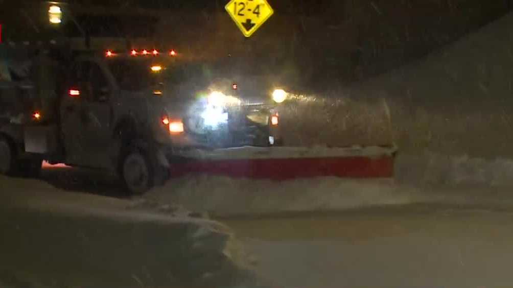 Granite Staters hunker down as snow piles up across NH - WMUR