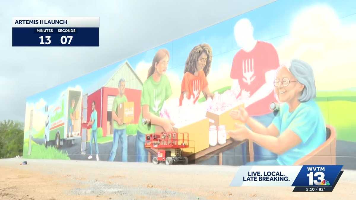 Community Food Bank of Central Alabama completes mural with local artist