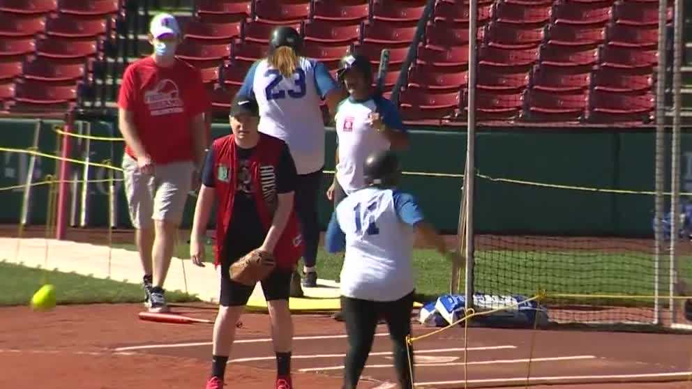 Softball teams at Fenway to raise money