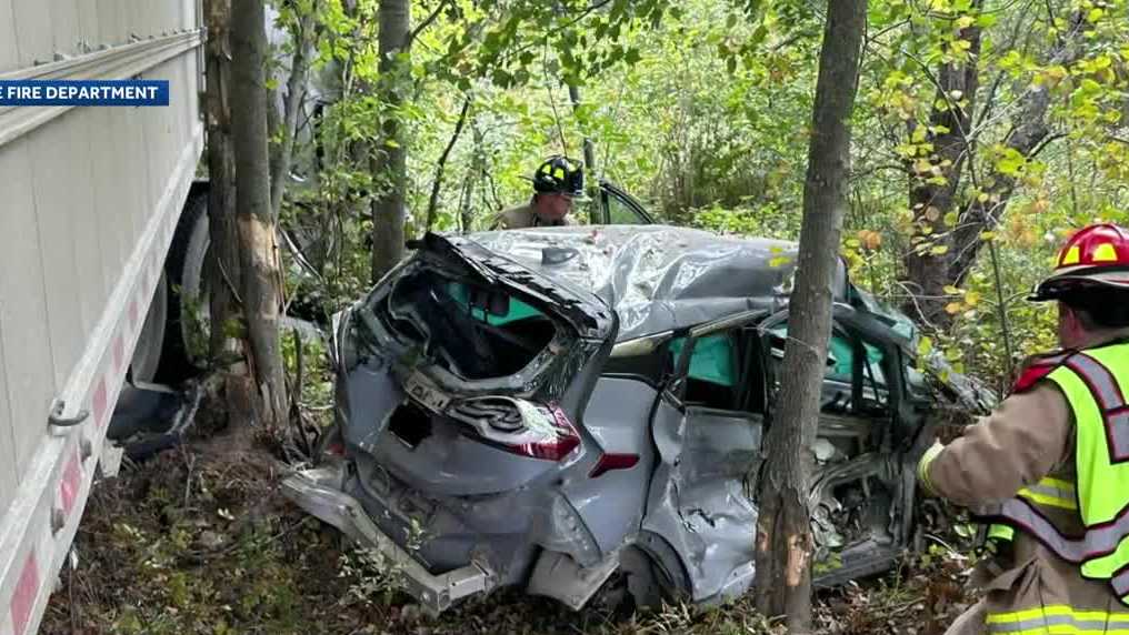 Accident in Lee, New Hampshire: 2 injured