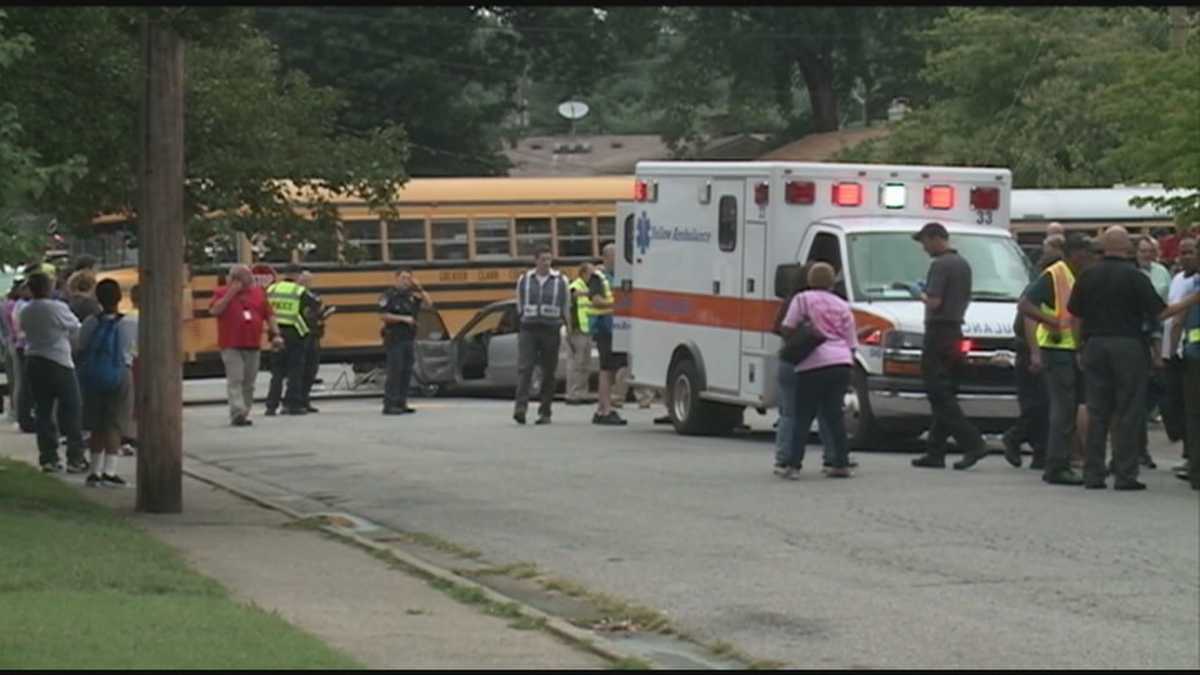 Children sent to hospital after crash involving 2 school buses
