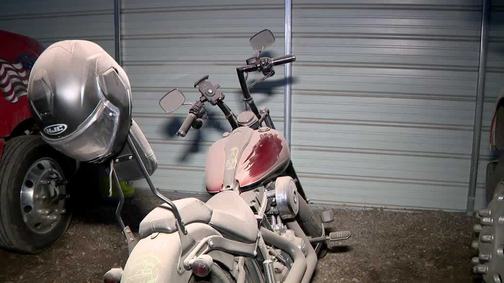 Port Washington shop owner struggles with dust from data center construction