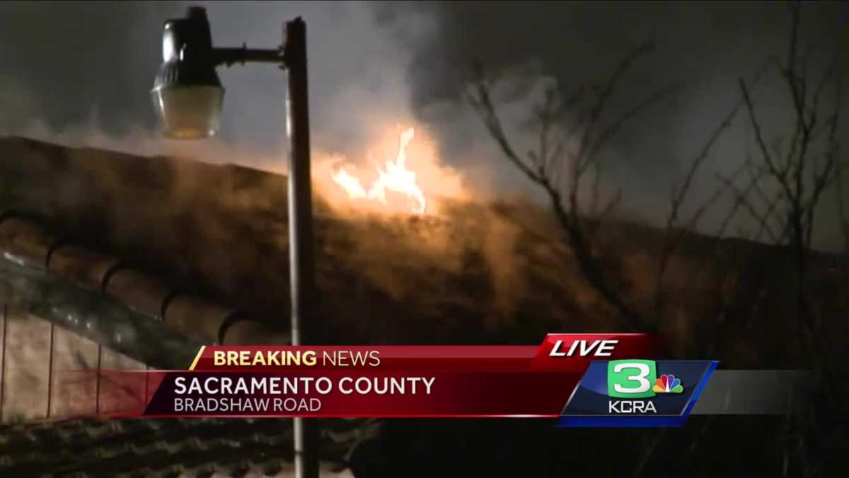 Early morning fire engulfs Sacramento County home