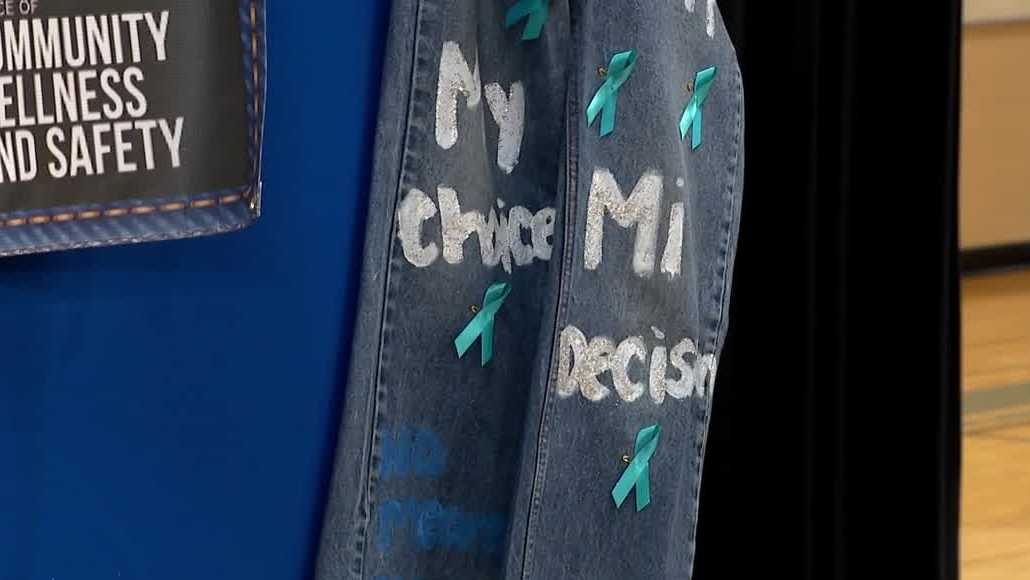 Milwaukee students wear denim to spark conversations about sexual assault