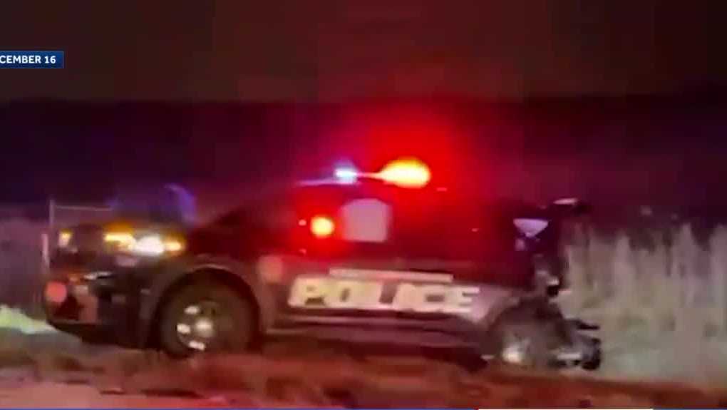 Family thanks West Des Moines officer for protecting teen after car ...