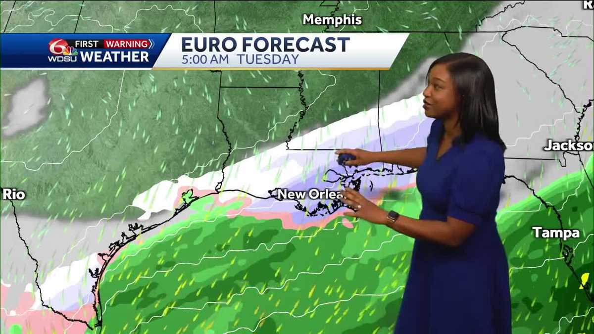Warmer with sunshine today before weekend rain & very cold air return