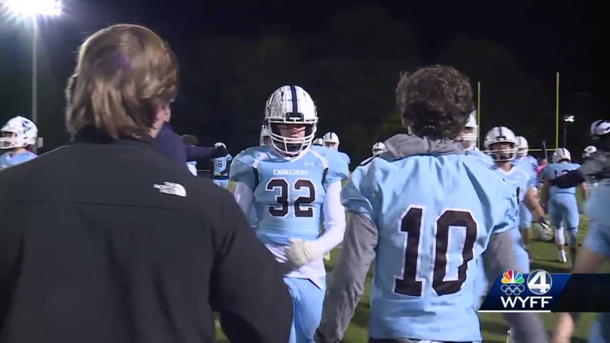 2 high school football players survive serious car crash