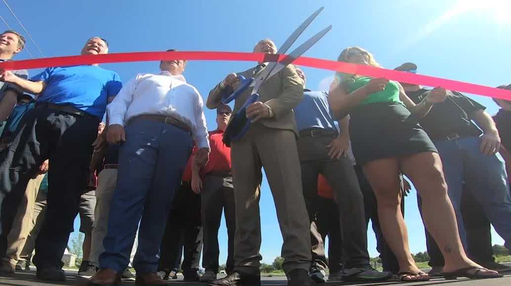 Charlestown Pike reopens in Jeffersonville after $35M expansion project