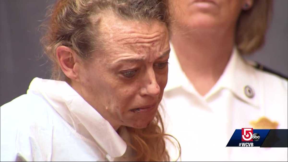 Prosecutors say mom took heroin before crashing car with children inside
