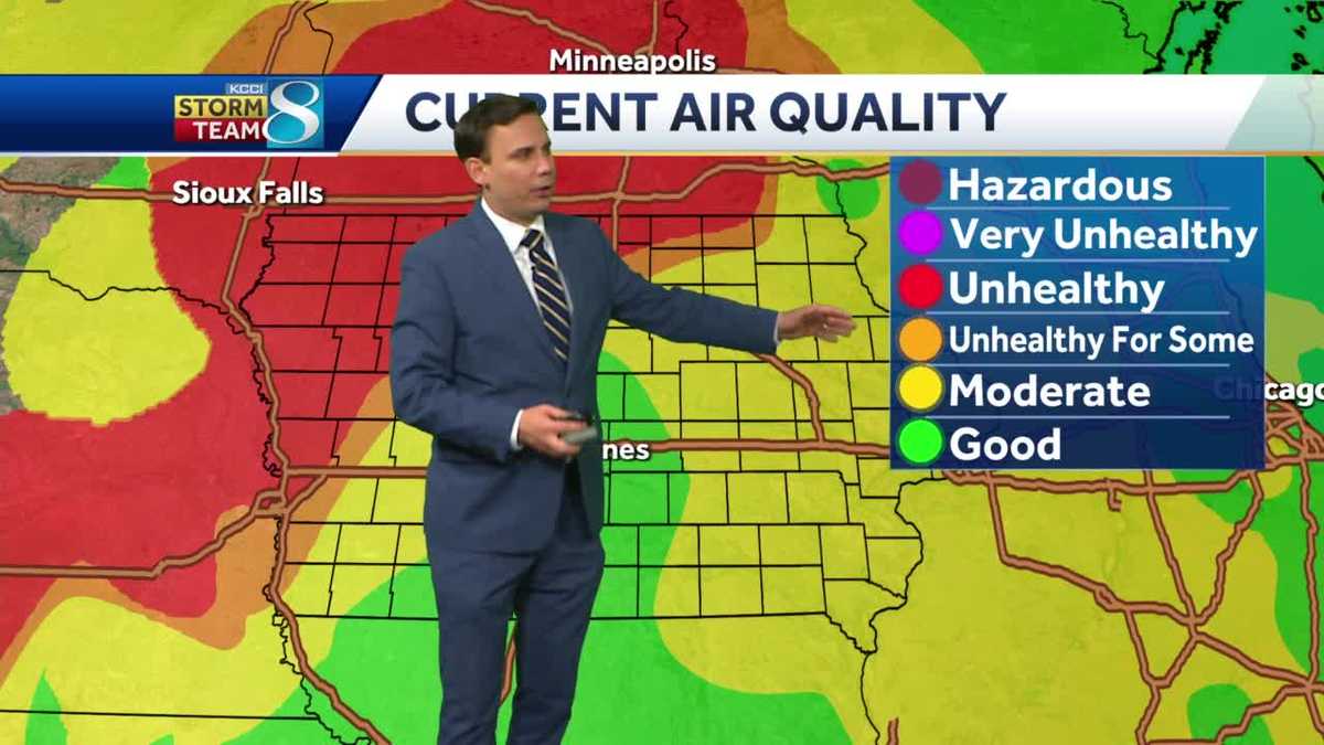 Smoke worsens tonight, rain chances and cooler temperatures moving in