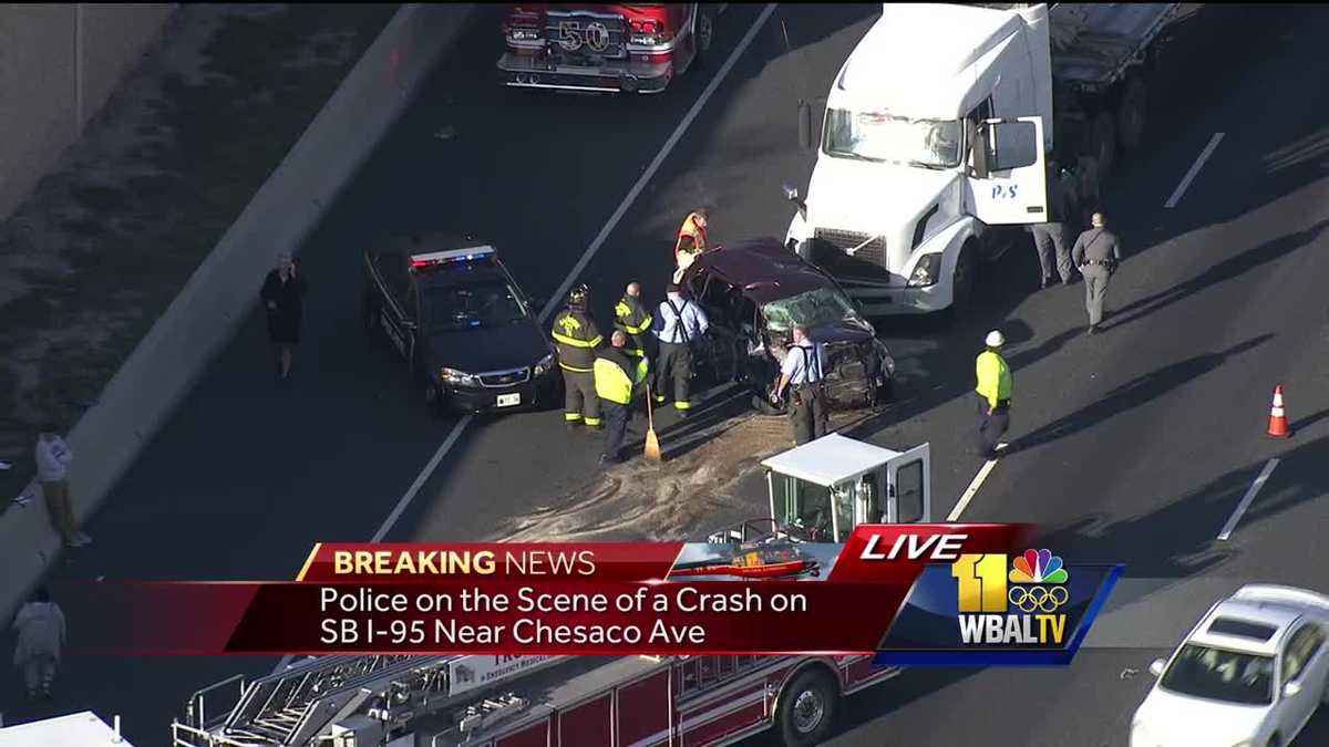 Video Crash blocks southbound I95 in Rosedale