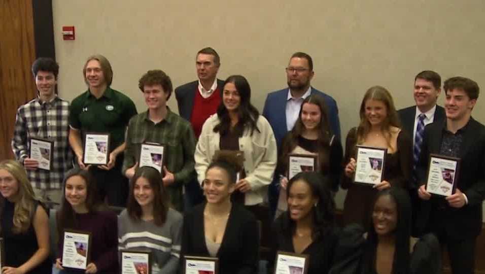 13 metro student-athletes honored at Fall Scholar Athlete Awards Luncheon