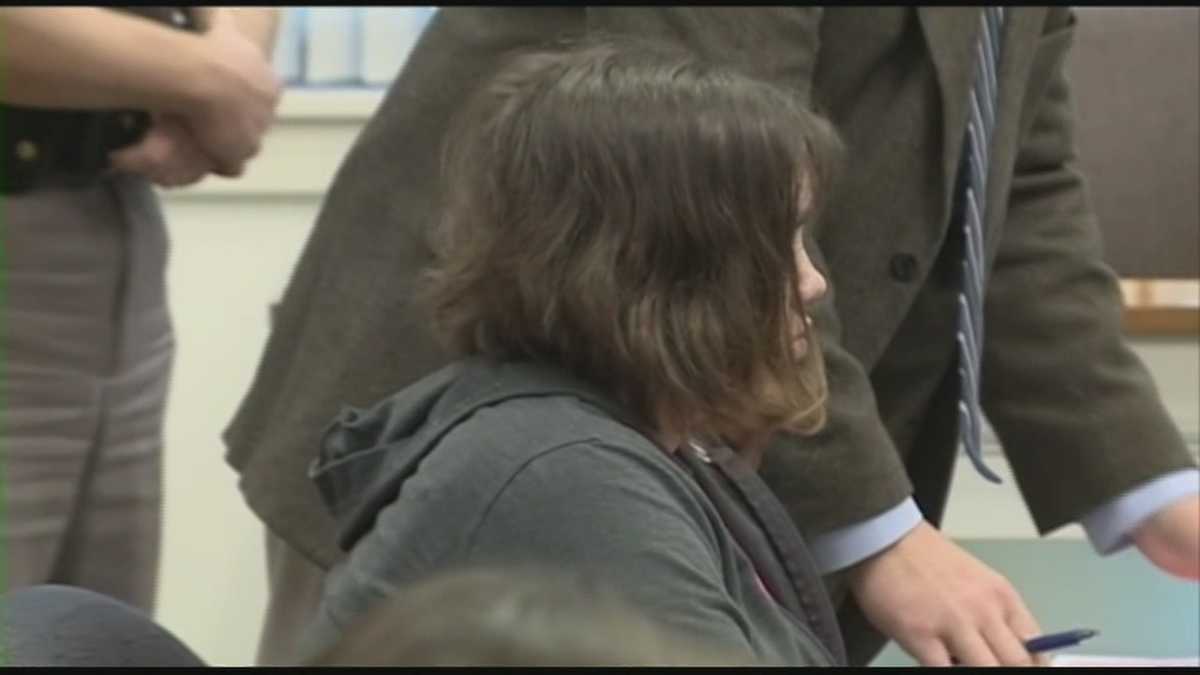 Woman accused of killing child pleads insanity