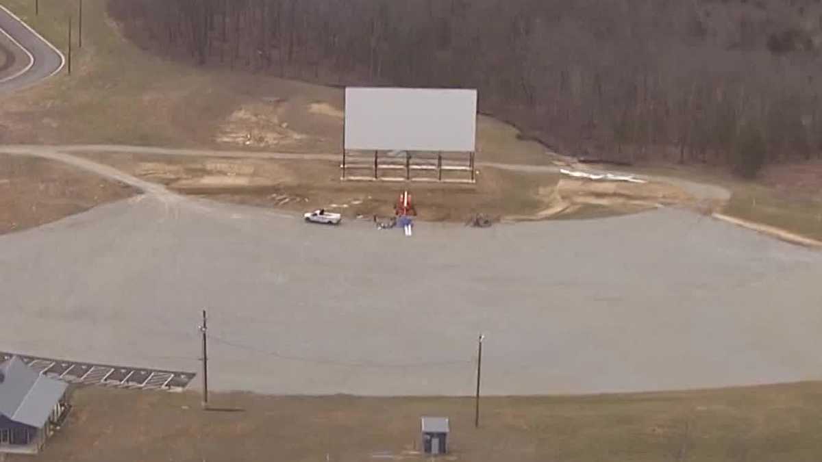 Oldham County Drive In Offering To Host Socially Distant Graduations Oldham County Drive In Offering To Host Socially Distant Graduations