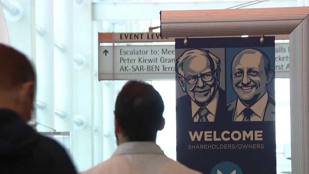 New era: Shareholders see drop in Berkshire Hathaway attendance