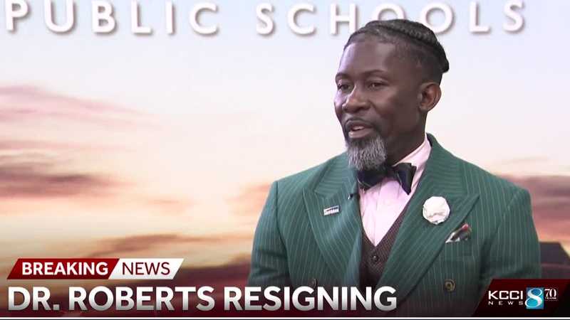 'Sad and troubling end': DMPS board votes to accept resignation of Superintendent Ian Roberts