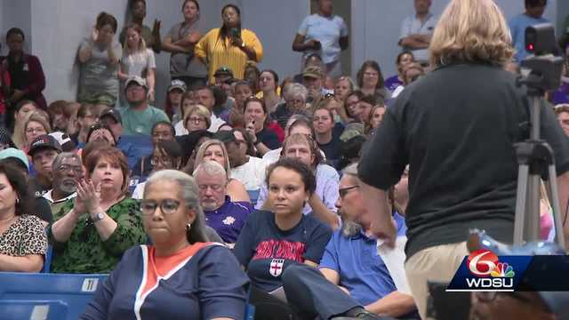Washington Parish school employees demanding a raise - Vimarsana News