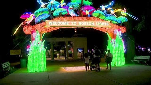 Boston's Franklin Park Zoo unveils massive lantern exhibit for third year - Vimarsana News