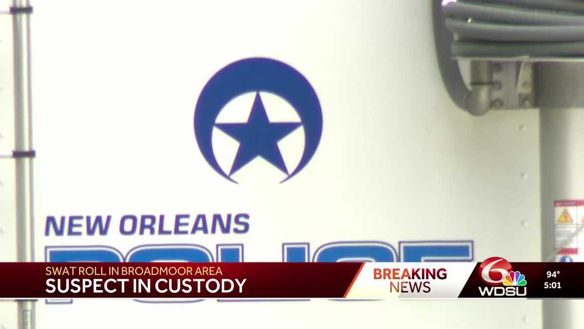 New Orleans police arrest suspect after barricading himself in residence