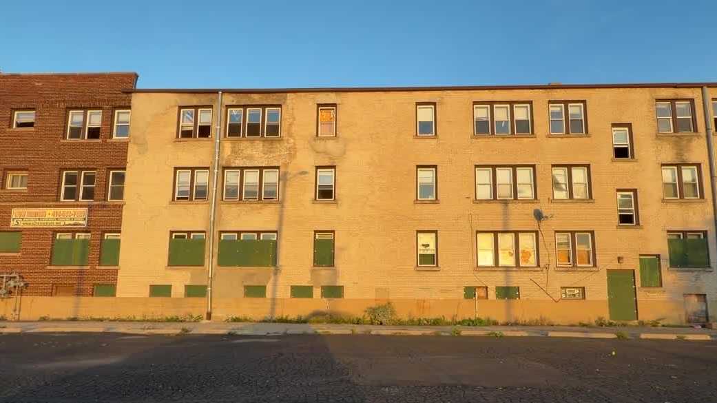 Milwaukee police declare evacuated Avenues West apartment building a nuisance property