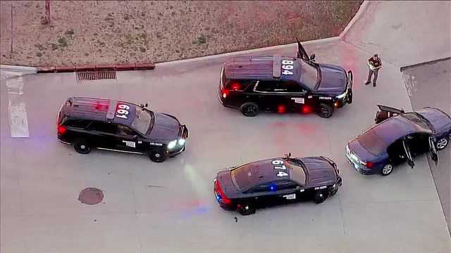 Pursuit down I-35 in Moore ends with driver in custody - Vimarsana News