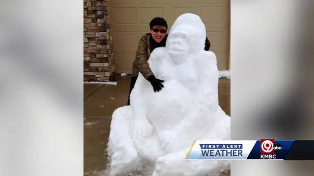 Platte City snow artist likes to go big with her winter creations - Vimarsana News