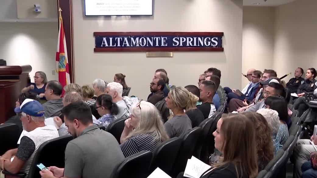 Altamonte Springs weighs future of Red Hot & Boom, library