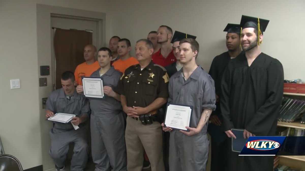 More than 20 Scott County inmates celebrate graduation