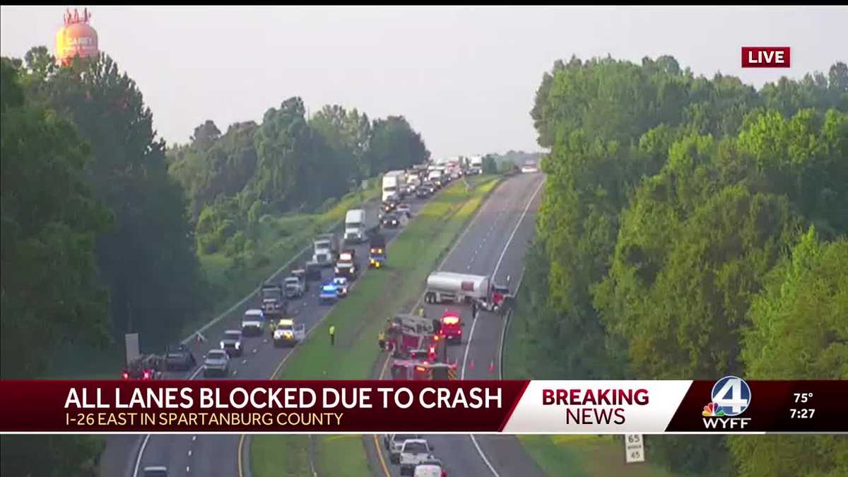 All lanes block on I-26 in Spartanburg County due to crash