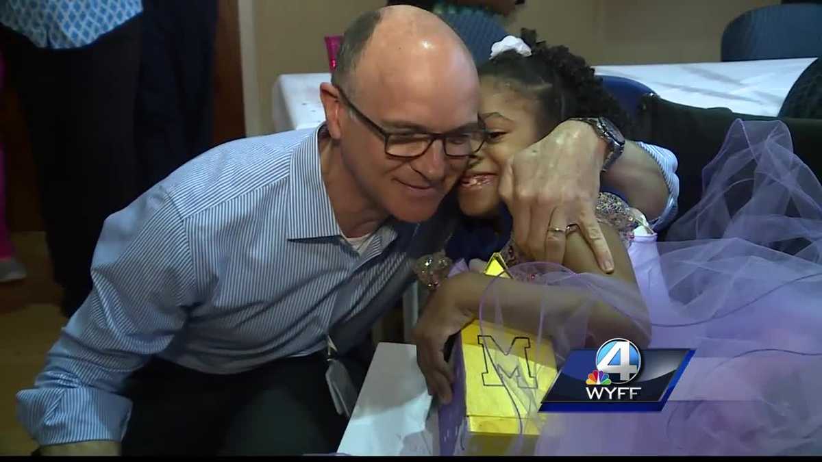 Grateful patient throws surprise party for Upstate surgeon