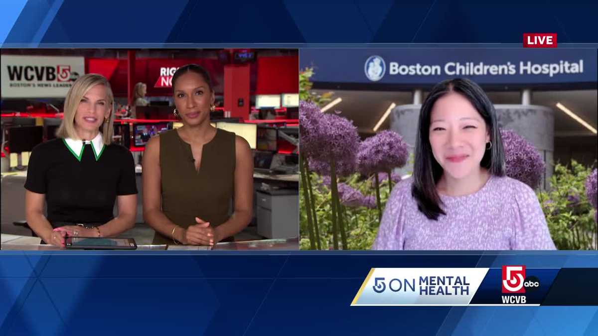 Top US doctor calls for social media warning labels