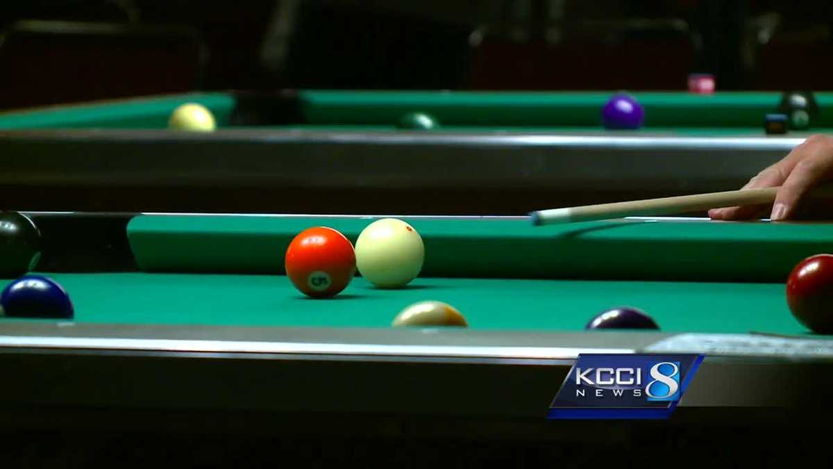 Iowa's best 'hustle' at state pool tournament