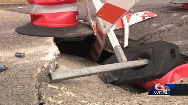 New Orleans East I-10 road caving in - Vimarsana News