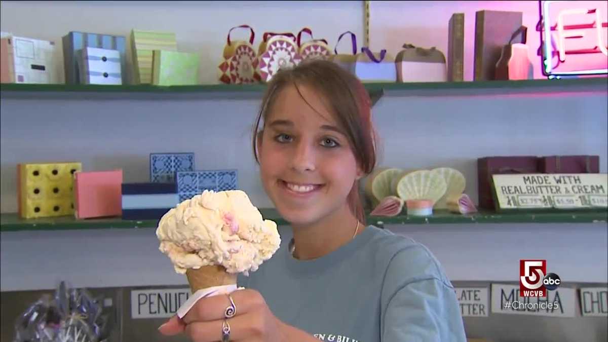 Classic Chronicle Lobster Ice Cream