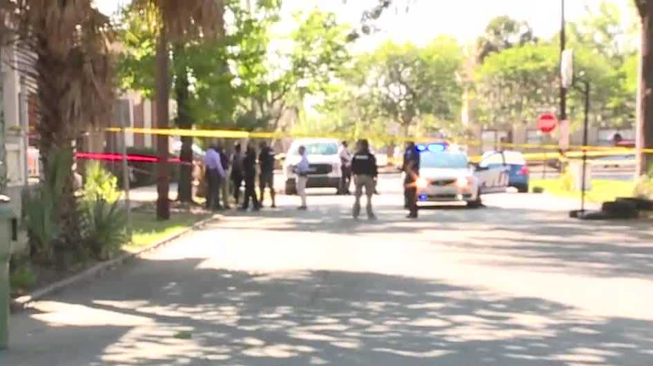 Savannah: 2 injured in daytime shooting police on scene