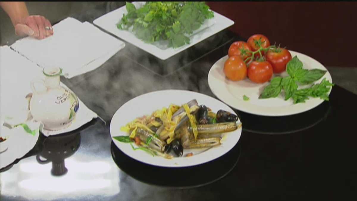 Linguine with clam sauce; razor clams and mussels