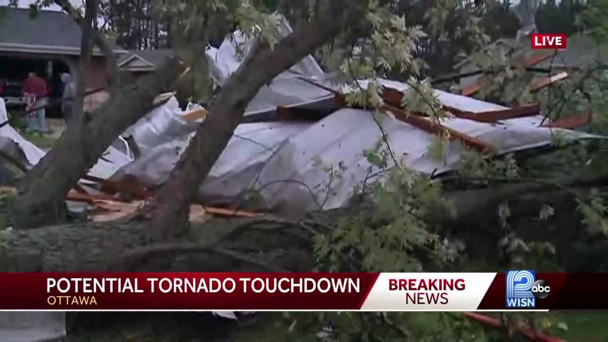 Possible tornado touchdown in Waukesha county