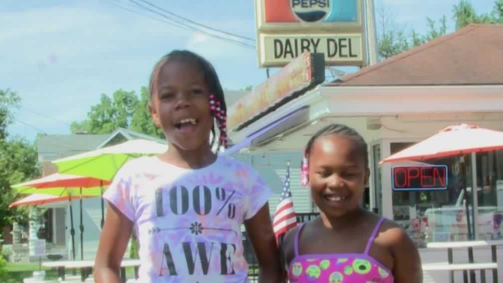 Dairy Del giving kids free ice cream on Fourth of July