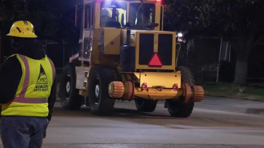 Rail work marks new phase for Omaha streetcar