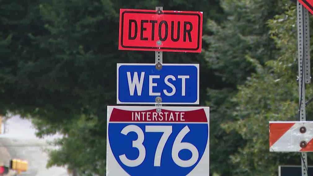 Businesses along detour routes get ready for Parkway East closure