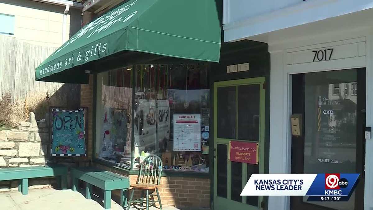 Waldo Crawl encourages holiday shoppers to support Kansas City small businesses