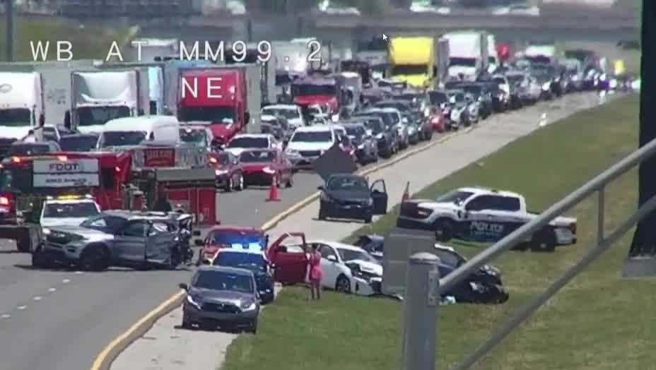 Lanes reopen after crash on westbound I-4 near Lake Mary
