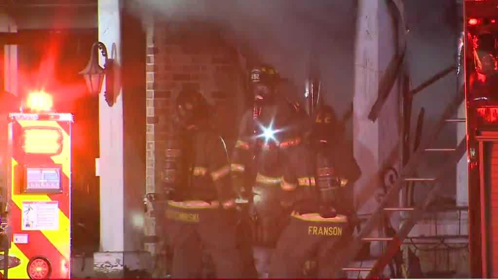 Gas leak sent 17 university students to hospital