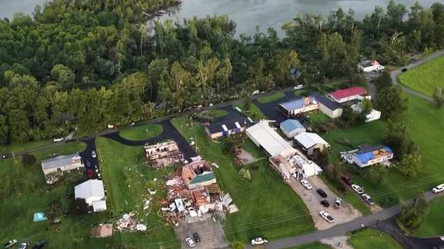 Tornado damages homes, leaves families shaken in Grayson County