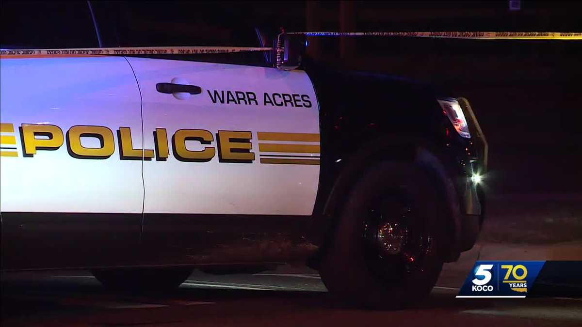 Pedestrian dies after being hit by vehicle in Warr Acres
